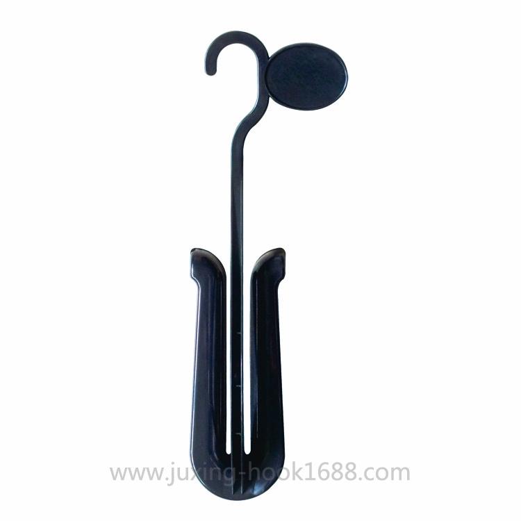 Plastic shoe hooks are suitable for displaying various shoe hooks in shopping malls